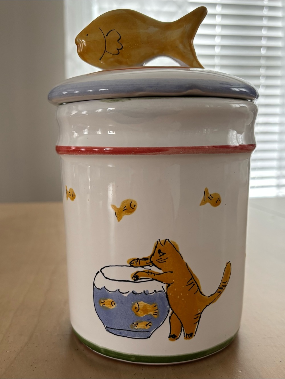 Mesa Int'l White Ceramic Cat/Mouse/Fish Treat or Cookie Jar. Handmade in Hungary